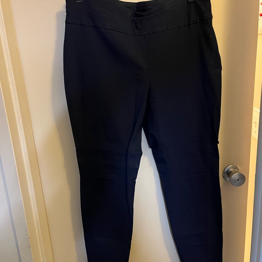 Elegant Navy Blue Skinny Dress Pants for Women. Stretchy and Comfortable